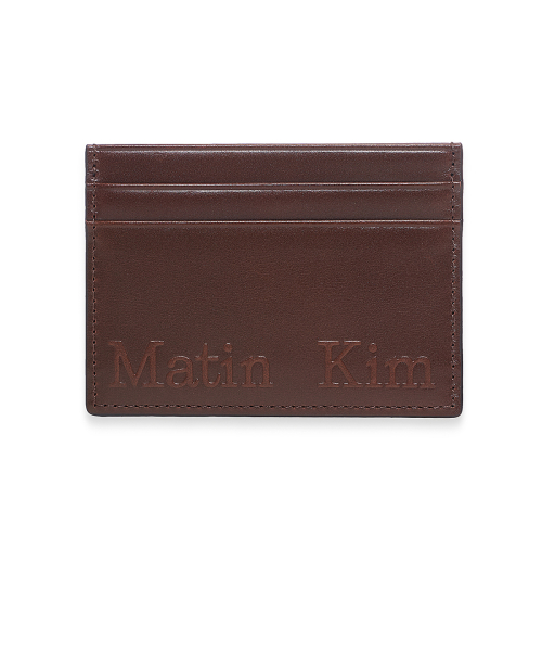 EMBOSSED LOGO CARD WALLET IN BROWN