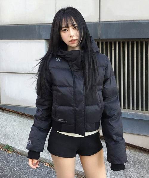 03 에센셜 그래픽 후드 패딩 - BLACK — Main product photo