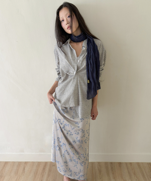 포에브 Flower Jacquard Long Skirt - Silver/Blue