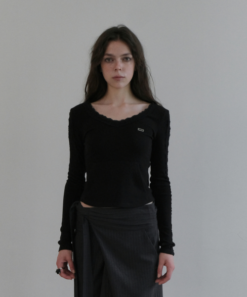 LACE TRIM HOODIE [BLACK]