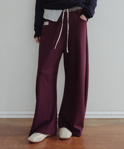 [CORE] STRIPED WAISTBAND CURVED PANTS - WINE