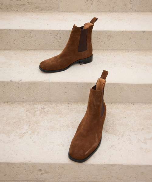 Semi Square Toe Suede Chelsea Boots (Brown) TNSO6F101W2