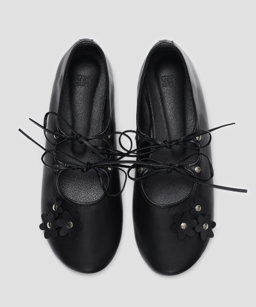 Flower Patch Lace Up Flats [Black]