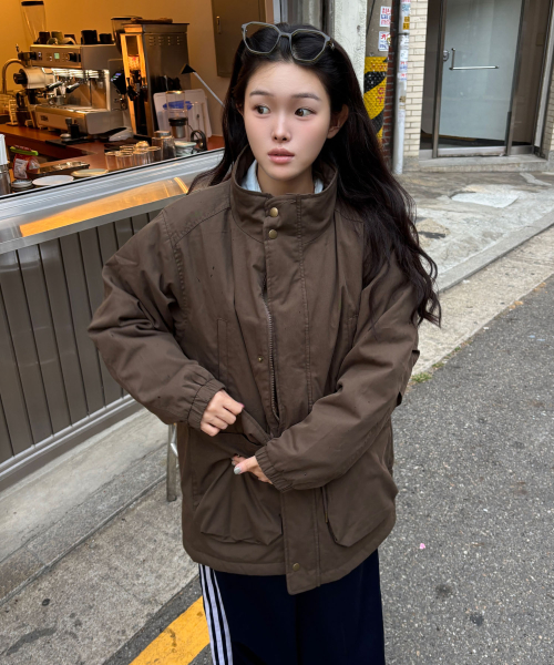 코드그라피 (우먼) 패디드 체크 배색 후드 파카-다크 브라운