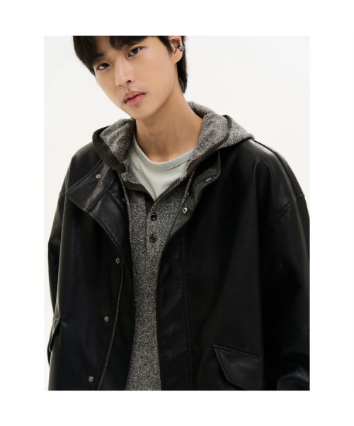 페이크 레더 숏야상 재킷 블랙
