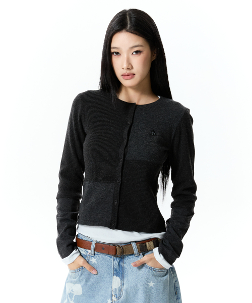 SMALL CHERRY COLOR-BLOCK CARDIGAN(CHARCOAL)