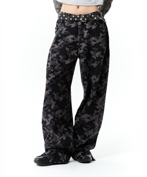 CHERRY CAMO WIDE-FIT DENIM PANTS(BLACK)