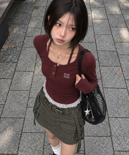LACE CONTRAST HALTERNECK T-SHIRT [BURGUNDY]