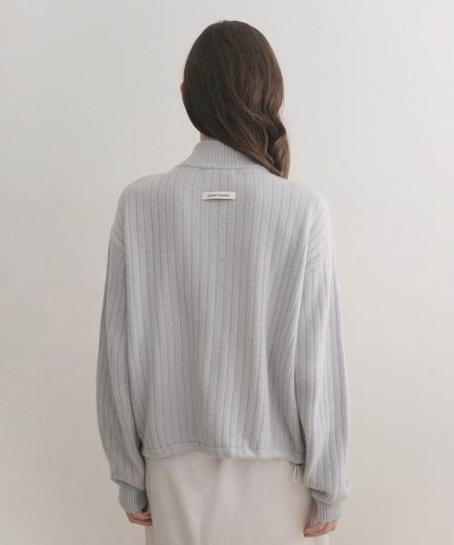 rainy cashmere kara zip-up (sky)