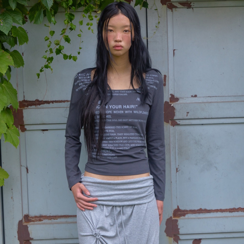 Story T-shirt / Dark Gray