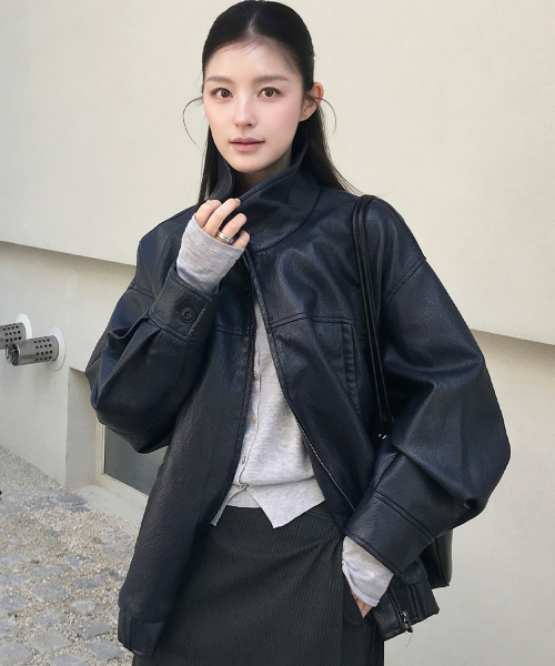 (JP-609)LEATHER HIGH NECK OVERSIZED JUMPER