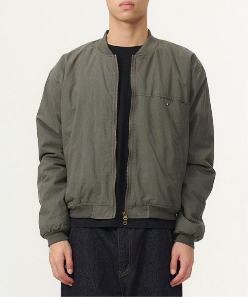 [현킴 X KNT] MINIMAL PADDED BOMBER (SMOKY OLIVE)