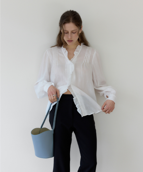 Sage Blouse (Ivory)