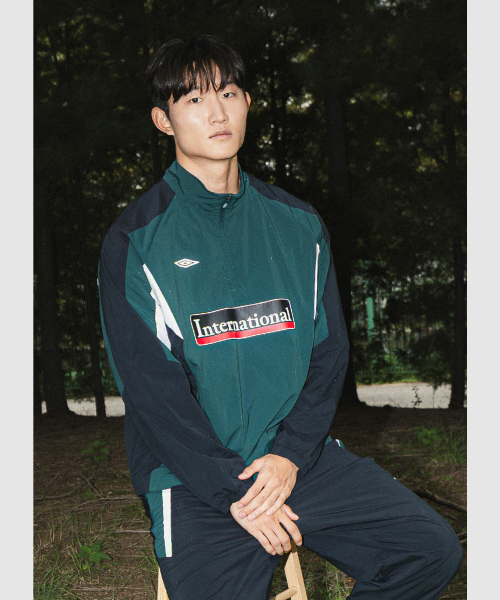 아이코닉 웜업 스탠넥 아노락 그린 UR321SWT99
