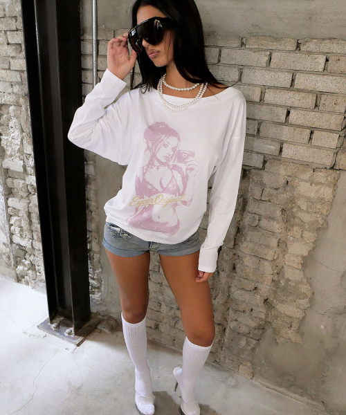 Vintage Girl Graphic Long Sleeve - White