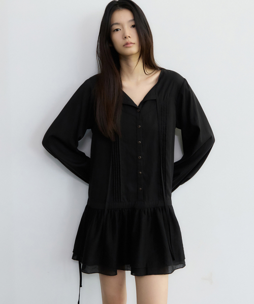 렌세 Tuck Line Frill One-Piece Black