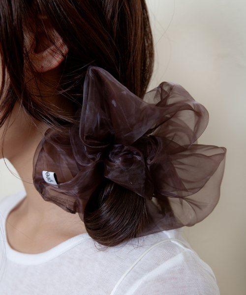 organza volume scrunchie - brown