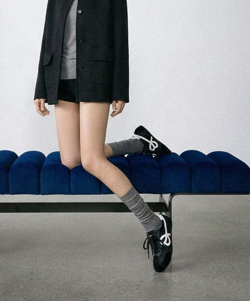 발레 (CRYSTAL BLACK) / T007 — Main product photo