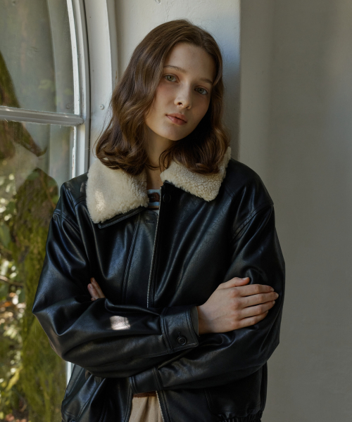 detachable shearling collar leather bomber jacket - black