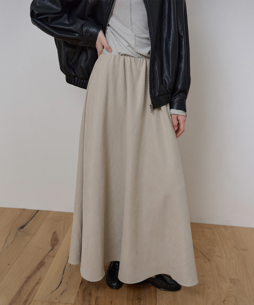 Volume Shirring Skirt_Ivory