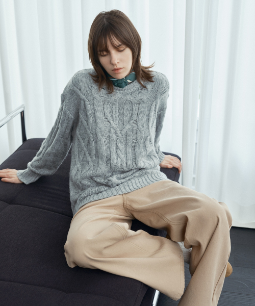 Wool-Blend Cable Knit Pullover J1KT721G