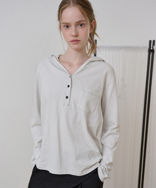 Henley Neck Hooded T-Shirt_Grey