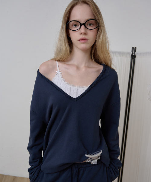 Cut Off V-Neck Sweatshirt_Navy