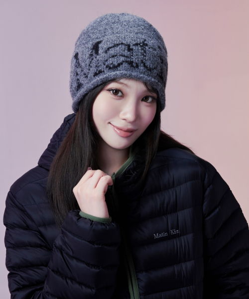 BOUCLE CRACK LOGO BEANIE IN GREY
