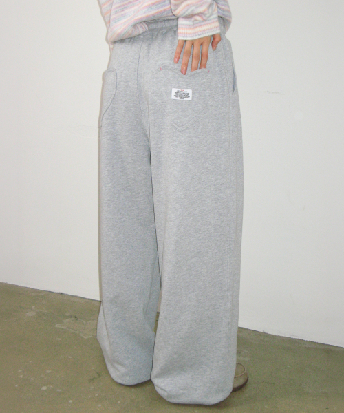 HEART POCKET WIDE JOGGER PANTS GREY