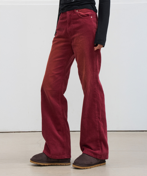 STRAIGHT BRUSH CORDUROY PANTS IN BURGUNDY