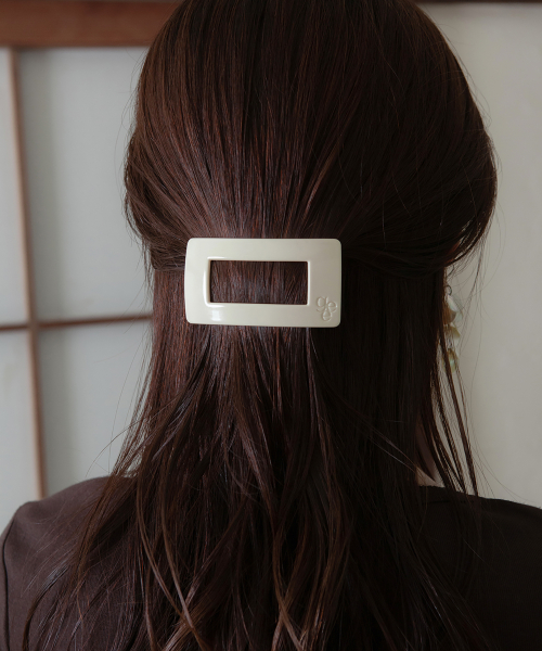 square plain hair pin - ivory