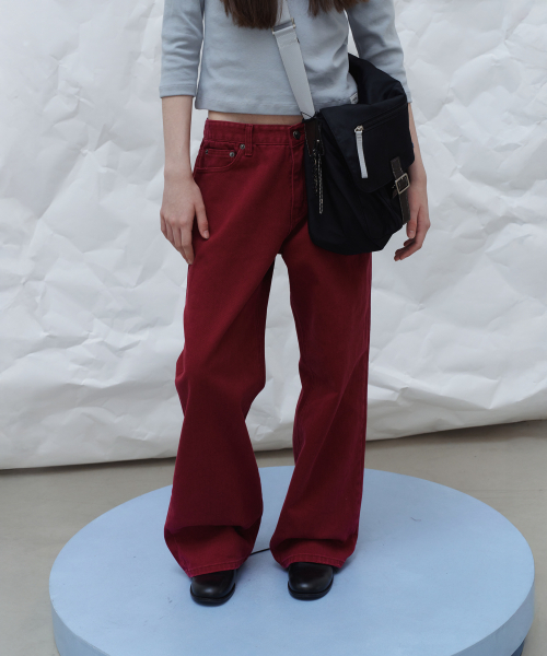 Low washed red denim