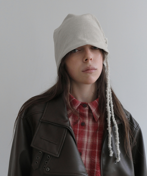 LACE-UP BEANIE [BEIGE]