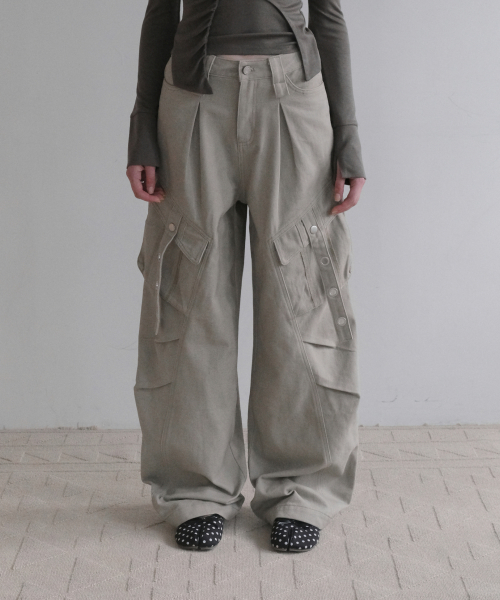 WASHED COTTON CARGO PANTS [BEIGE]
