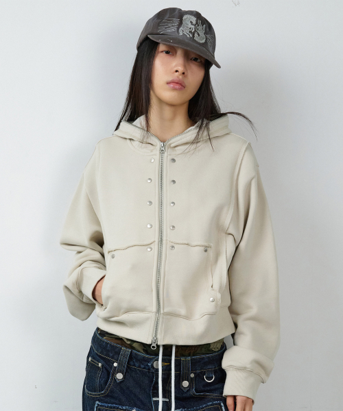 STUDDED FULL ZIP-UP HOODIE (W) BEIGE