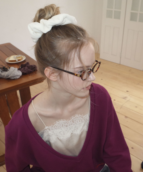 Velvet Touch Big Scrunchie_Ivory