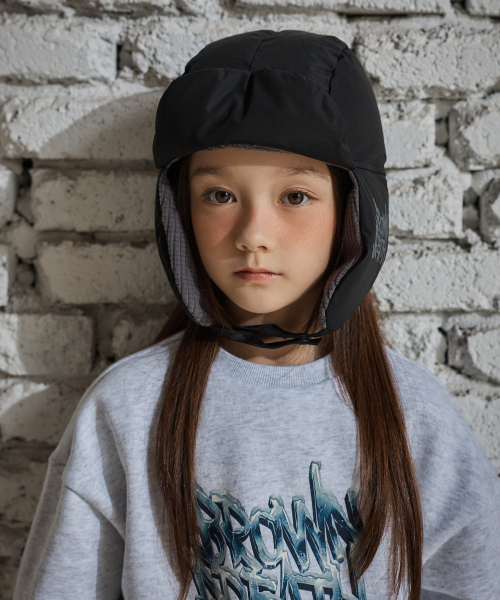 KIDS PUFFER EAR MUFF CAP - BLACK