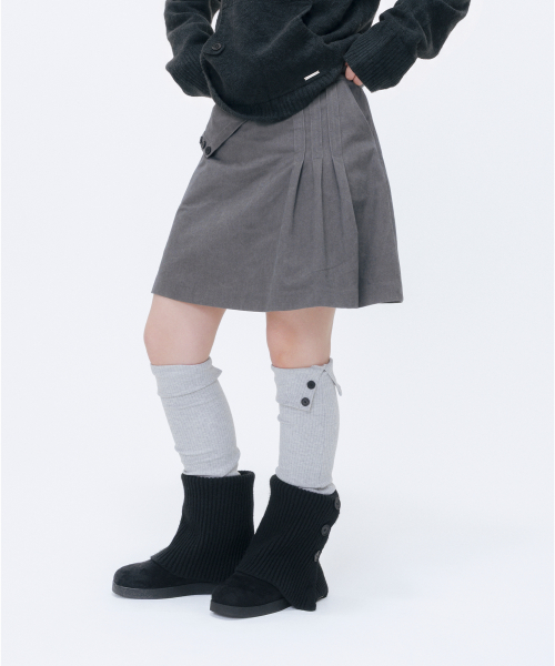 미세키서울 Folding tuck detail skirt CHARCOAL