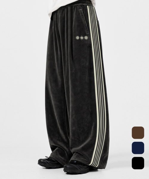 VLAD 원턱 커브드 트랙 팬츠_(3심볼 벨벳) 3 COLOR — Main product photo