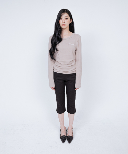 PINTUCK LOGO TEE BEIGE