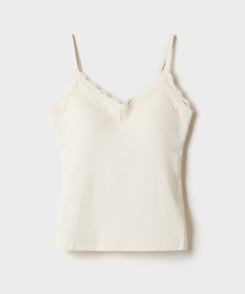 [BRA-IN] Fleece-Lined Lace V-Neck Tank With Built-In Cups_SPRNG4TA01