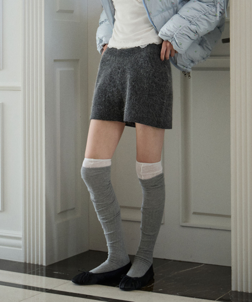 로라로라 ANGORA KNIT SHORTS CHARCOAL