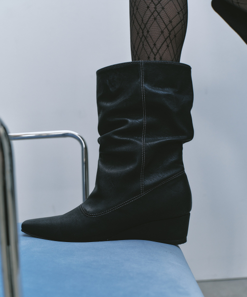리브르 웨지 부츠 블랙 — Main product photo