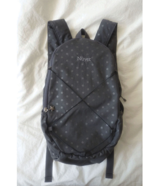 Polka dot round backpack _ Grey