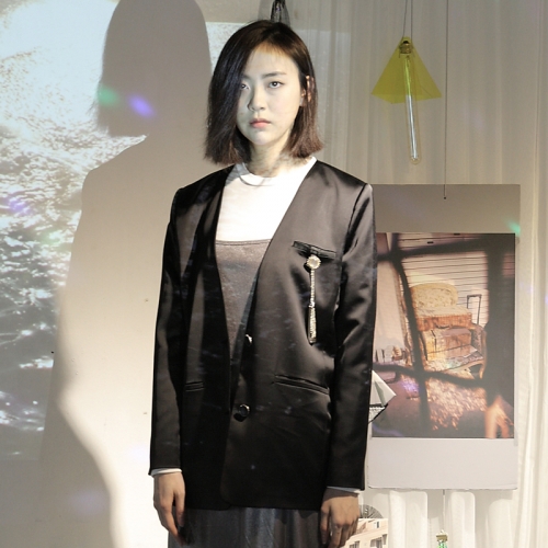 NO COLLAR JACKET_bk