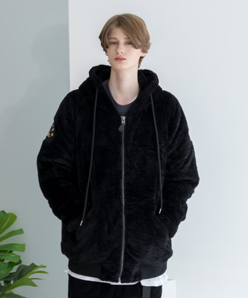 엑스톤즈(XTONZ) XJ3 후드 퍼 자켓 (BLACK) - 25,900 | 무신사 스토어 엑스톤즈(XTONZ) XJ3 후드 퍼 자켓 (BLACK) - 25,900 | 무신사 스토어