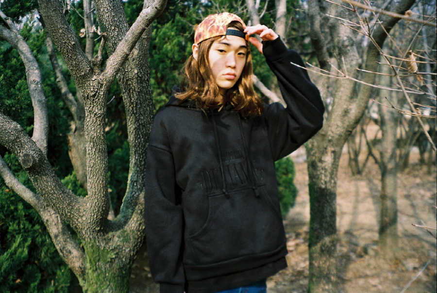 콜라텍(COLLATEC) UNSTOPPABLE DEFIANCE BLACK hoodie - 53,000 | 무신사 스토어