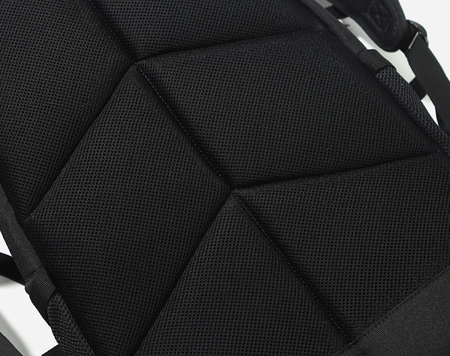 커버낫(COVERNAT) 코듀라 어센틱 로고 럭색 블랙