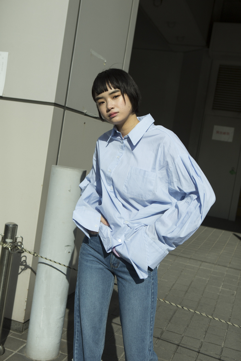 유앤제이 프로젝트(U AND J PROJECT) over size transfom shirt - 70,300 | 무신사 스토어