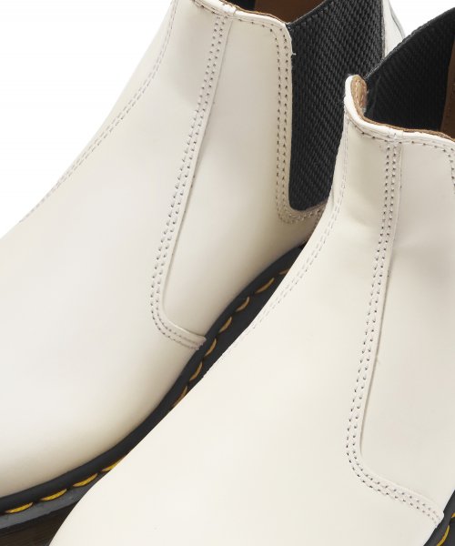 Dr martens best sale 2976 white